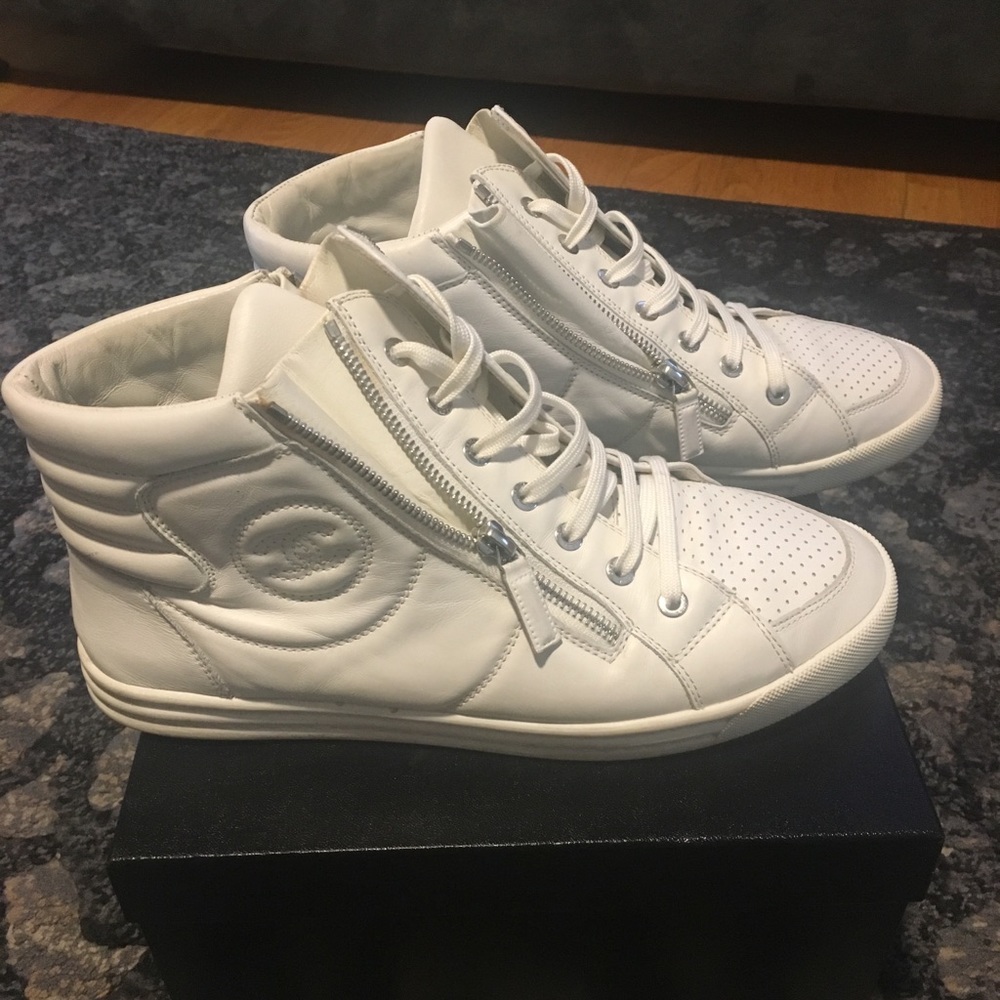 Chanel tennis sneaker